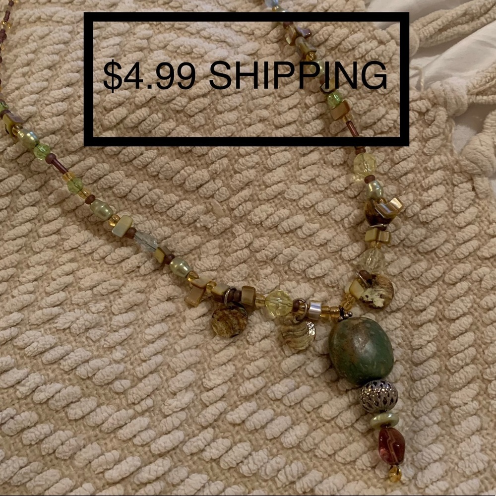 4.99 Ship Beaded Necklace with smooth Green Stone